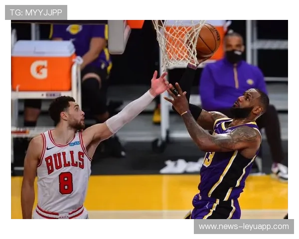 公牛队后卫拉文连续三场得分破，公牛队的拉文是扣篮王吗