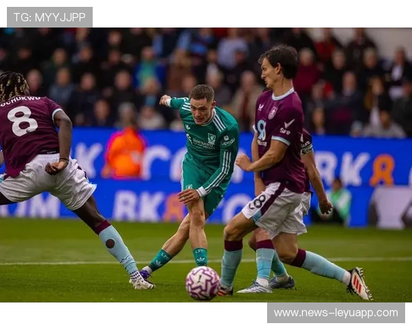 利物浦大胜伯恩利，稳固第二的位置，利物浦和伯恩利实力分析